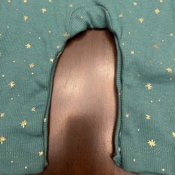 NWT Jessica Simpson Green Romper w/Gold Stars Size 3-6 Months - Picture 8 of 14